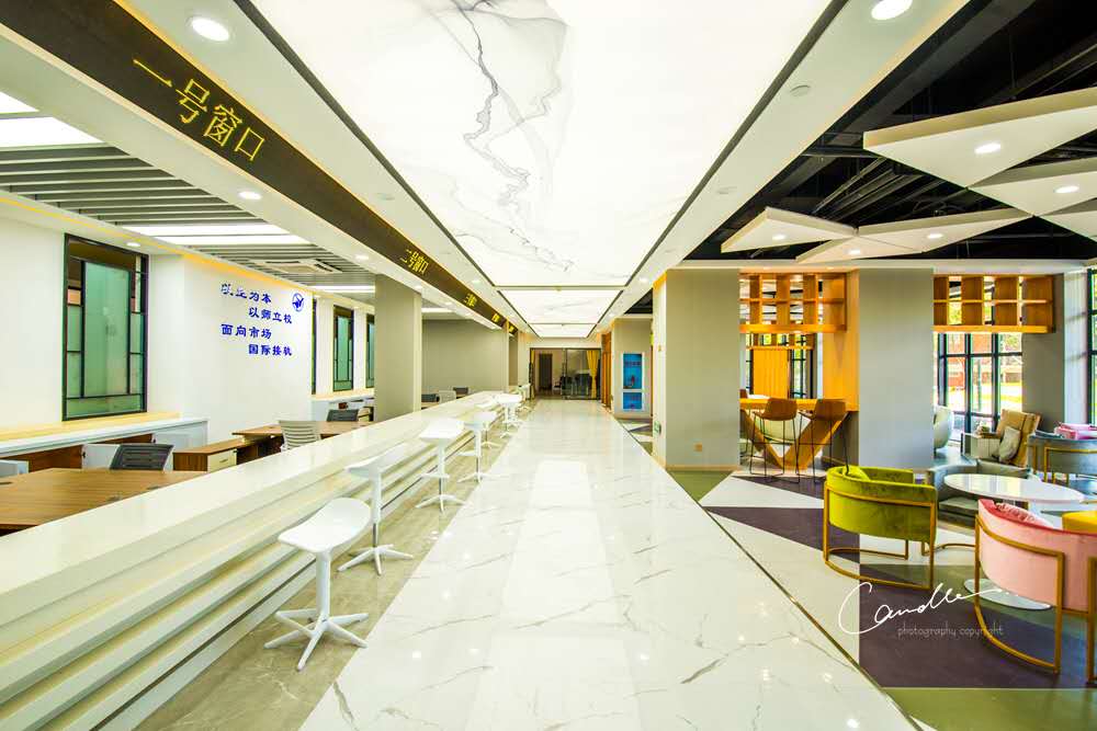 浙江萬(wàn)里學(xué)院 浙江萬(wàn)里學(xué)院