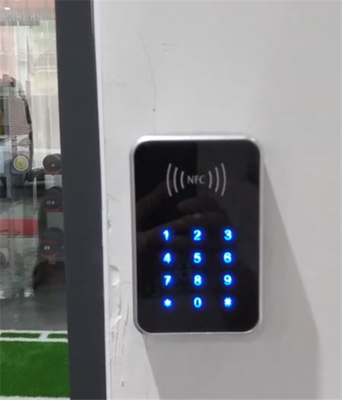 塞伯羅斯二維碼讀卡器在無(wú)人健身房的應(yīng)用 塞伯羅斯二維碼讀卡器在無(wú)人健身房的應(yīng)用