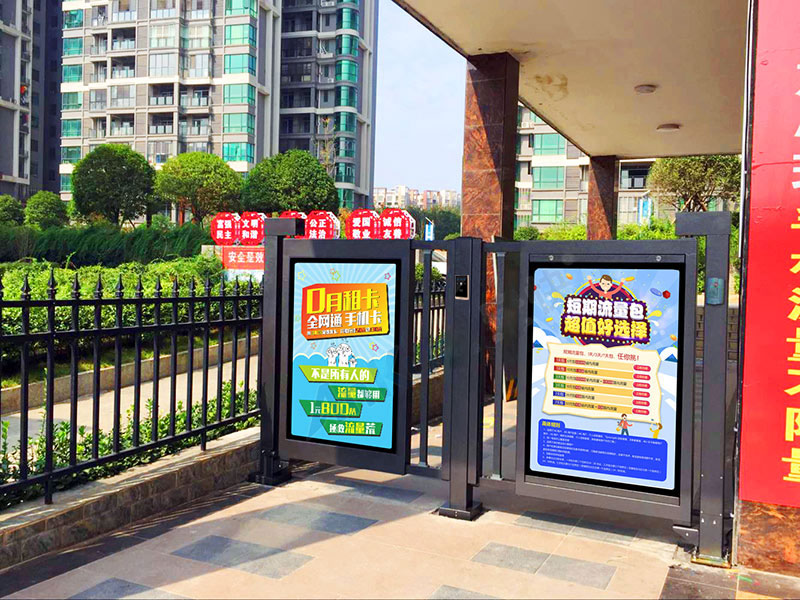 二維碼門禁適合安裝在廣告門嗎？